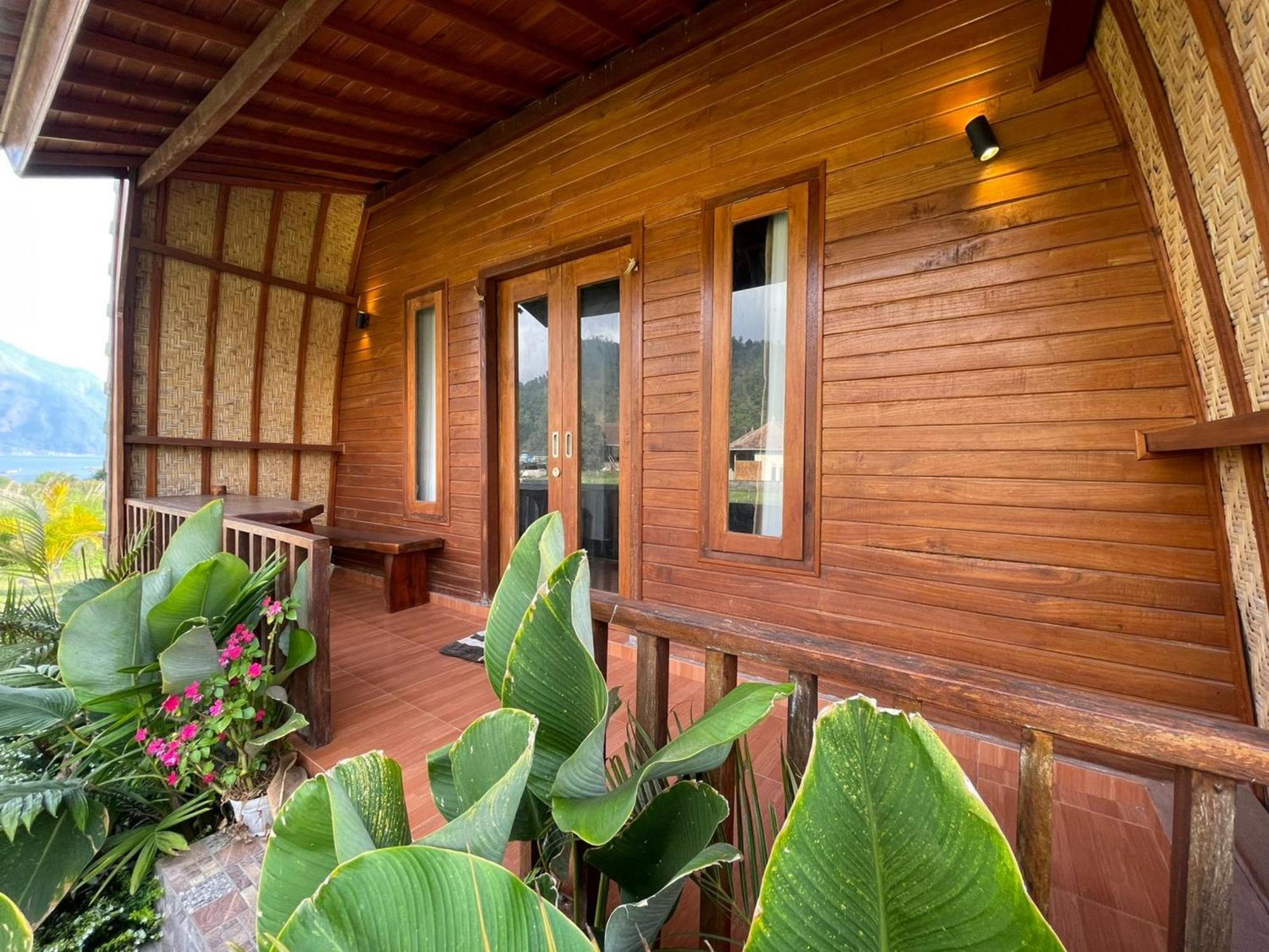 Volcano Cabins Kubupenlokan Buitenkant foto